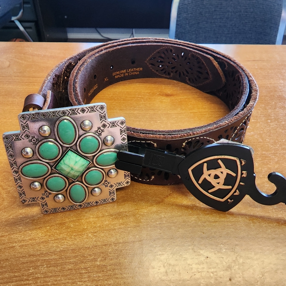 Ariat belt